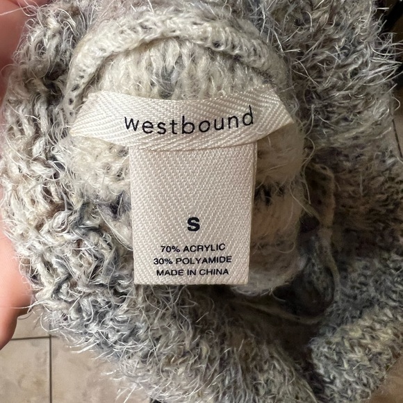 Westbound knit poncho - Picture 7 of 7